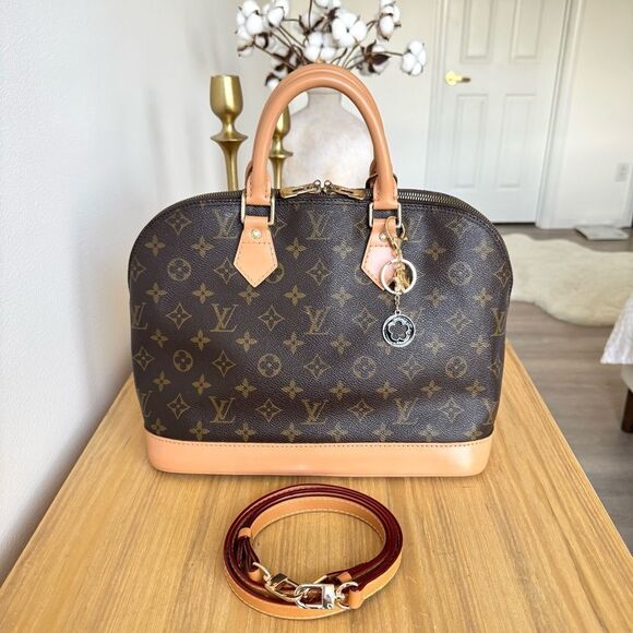 ✅AUTHENTIC✅LOUIS VUITTON ALMA PM - Picture 9 of 16